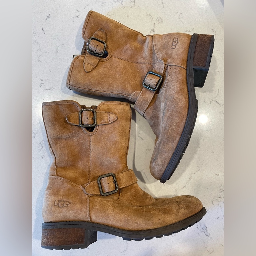 UGG Chaney Shearling Chestnut Boots, Size 8
